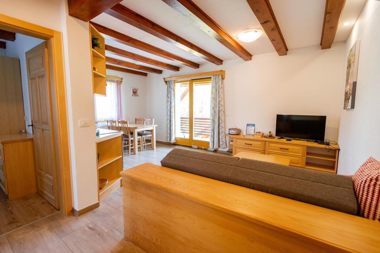 Lahinja&Kolpa river apartments Metlika Bagian luar foto