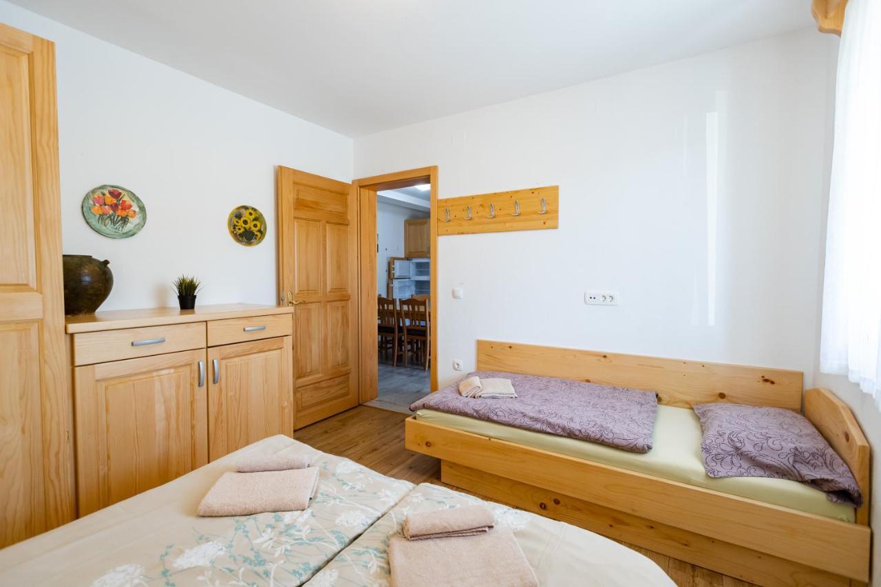 Lahinja&Kolpa river apartments Metlika Bagian luar foto