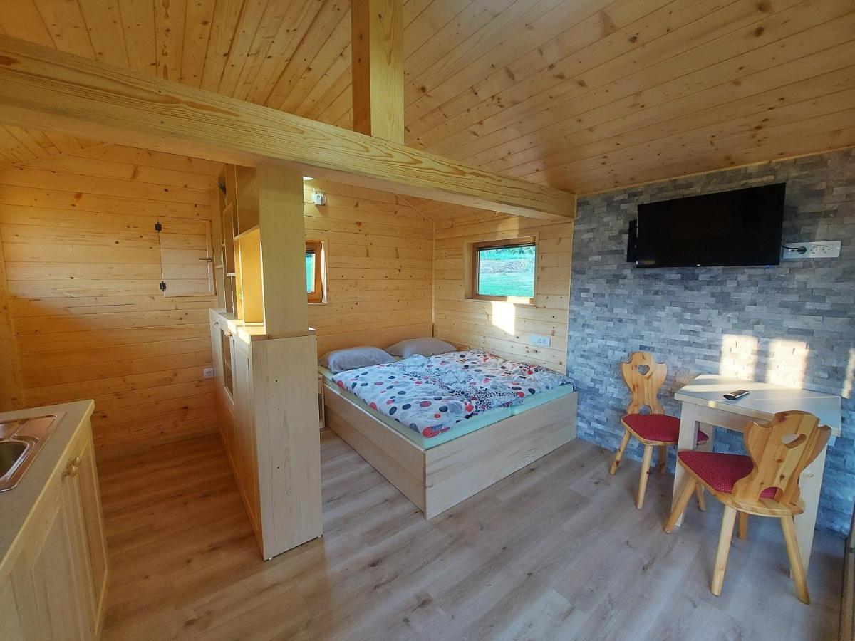 Lahinja&Kolpa river apartments Metlika Bagian luar foto