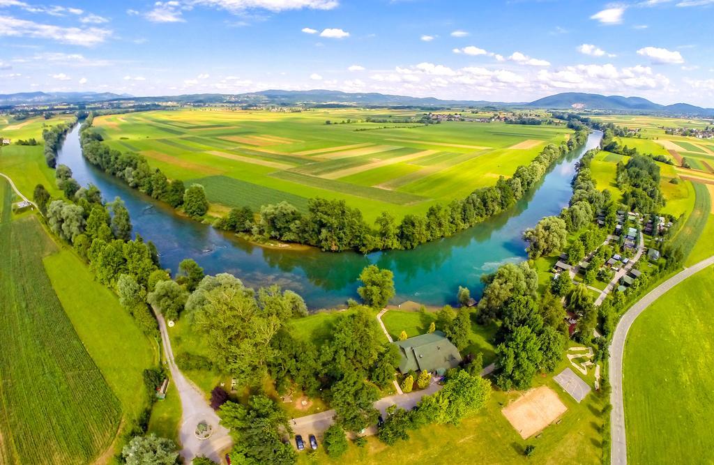 Lahinja&Kolpa river apartments Metlika Bagian luar foto