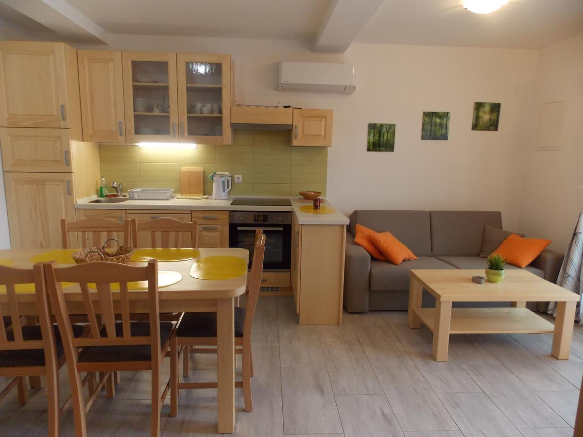 Lahinja&Kolpa river apartments Metlika Bagian luar foto
